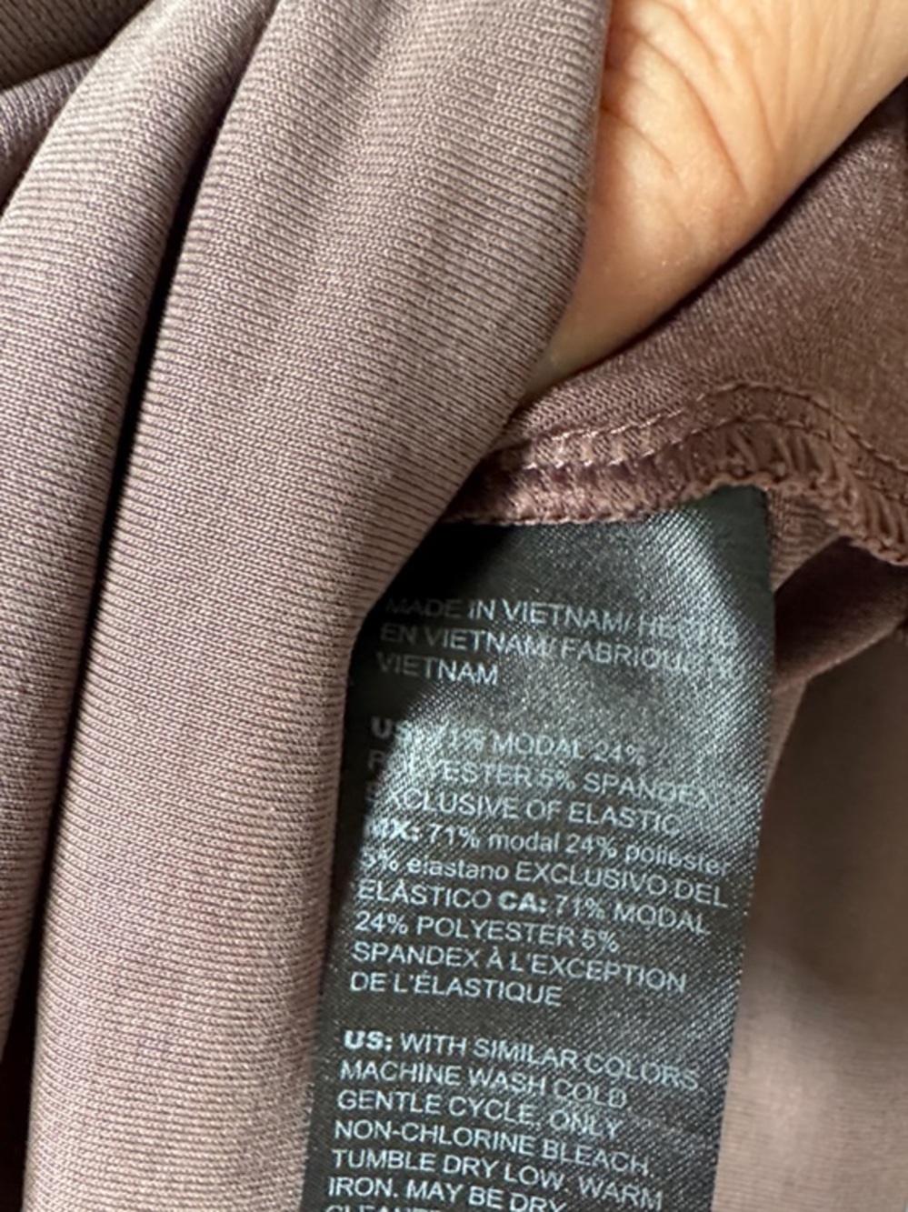 White House Black Market Sleeveless Keyhole Blouse in Taupe - Picture 4 of 5